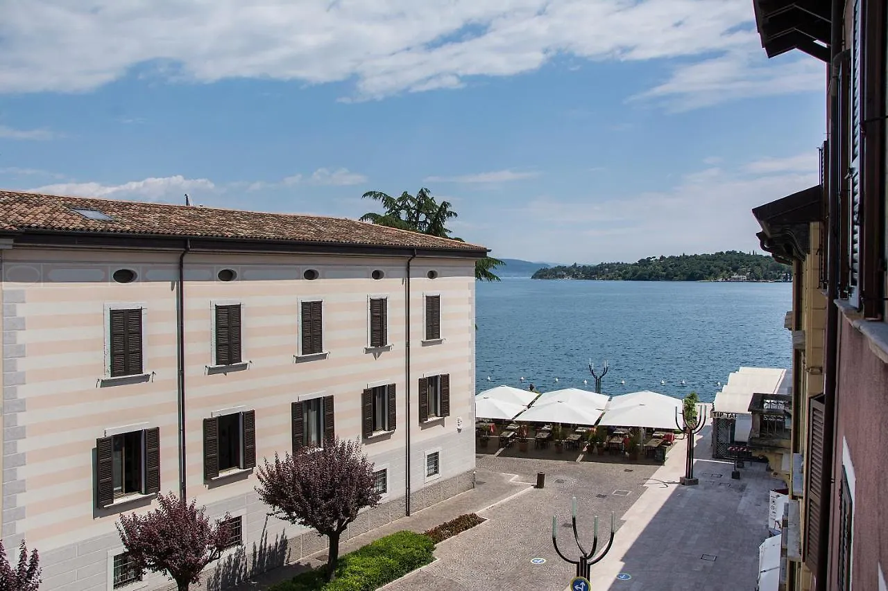 Casa Regina Lägenhet Salò Italien