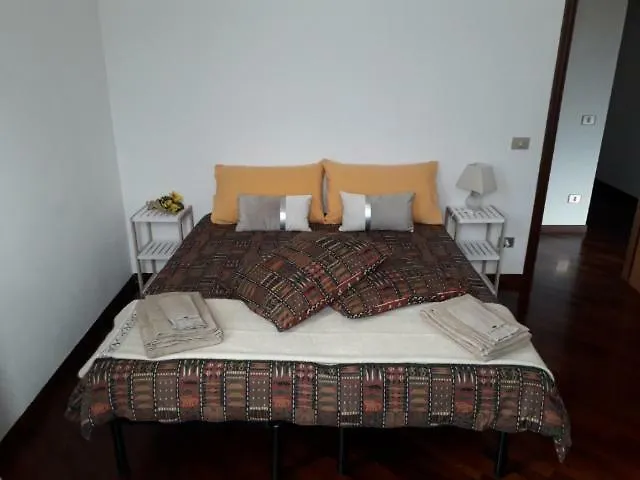 Casa Regina Lägenhet Salò